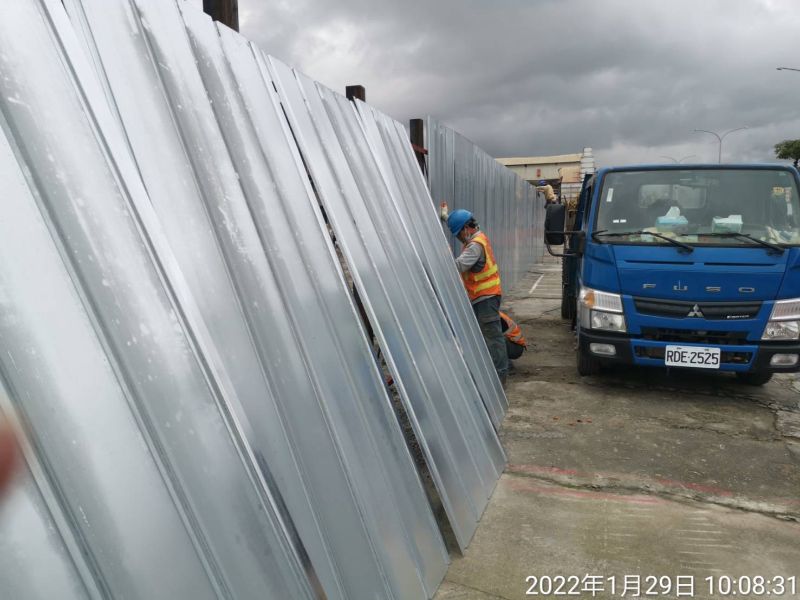 0129-春節巡視、圍籬封板施作及防塵網覆蓋