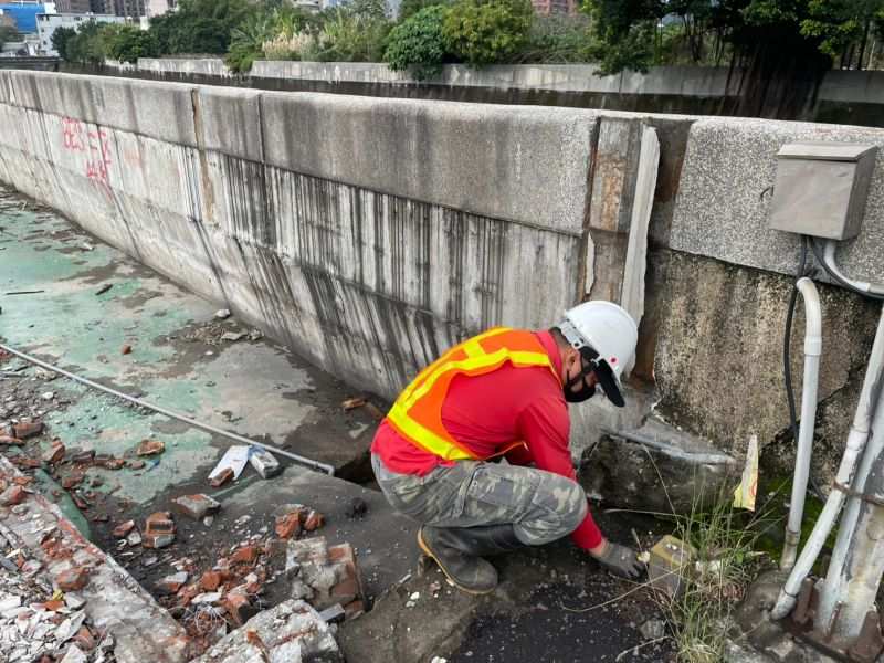 0107-工地拆除、自主檢查、紅火蟻檢測及T-BAR基礎作業