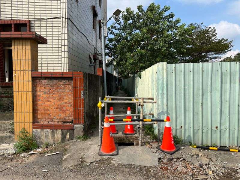 0211-工地拆除、工地拆除前檢查、組合屋、工程宣導看板及圍籬施作 0211-工地拆除、工地拆除前檢查、組合屋、工程宣導看板及圍籬施作