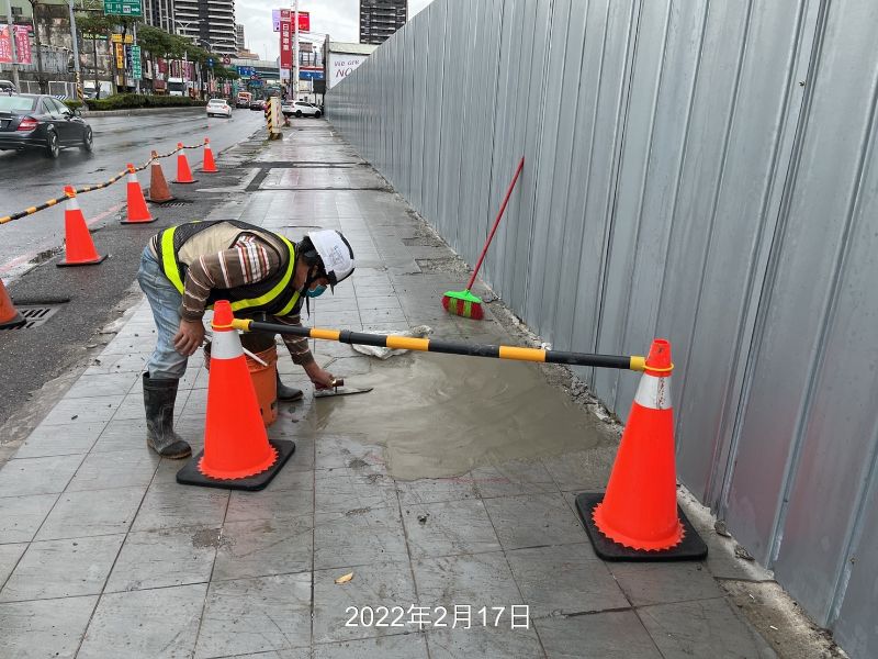 0217-工區拆除前檢查、建物拆除、圍籬施作及工程宣導看板工程