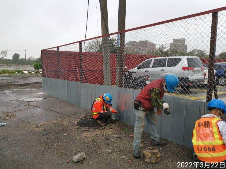 0322-拆後整地、圍籬施作(半阻隔)、B8類廢棄物出運管制及B8類廢棄物會磅