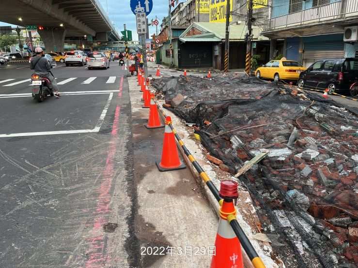 0329-建物拆除、整地破碎、圍籬施作、B8類廢棄物會磅、管理維護(施工架搭設及防塵網覆蓋)