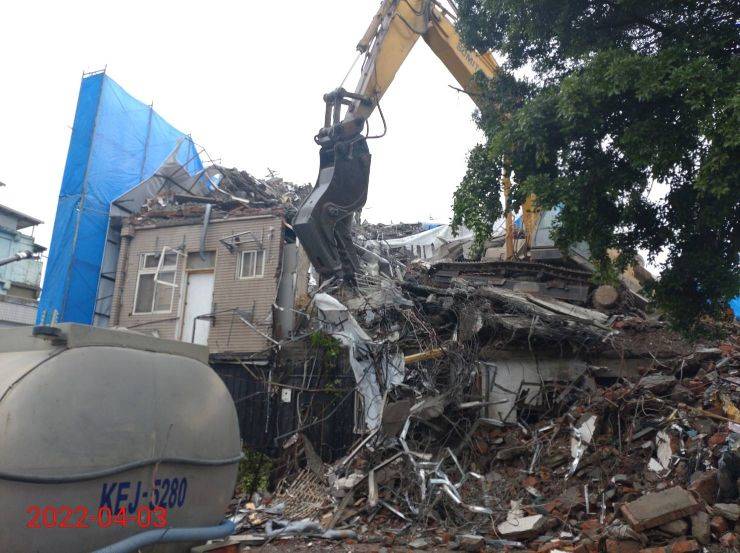 0403-建物拆除、臨時排水設施/地面破碎及管理維護(人行道清掃)