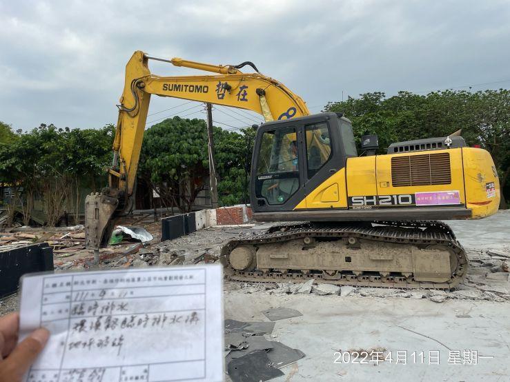 0411-建物拆除、圍籬施作、B8類廢棄物會磅、臨時排水工程及工區管理維護(排水溝清理/防塵網覆蓋)