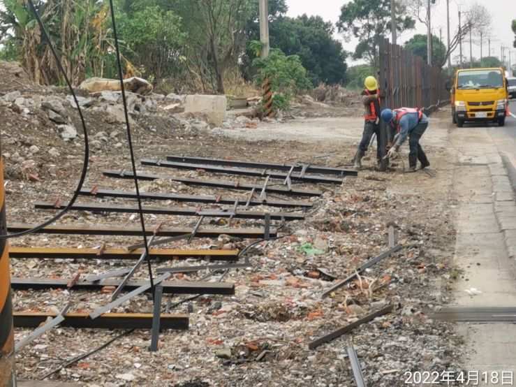 0418- 圍籬施作、有價料會磅、臨時排水工程及管理維護(路面修補)