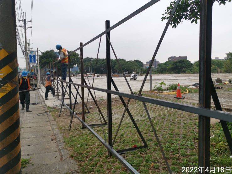 0418- 圍籬施作、有價料會磅、臨時排水工程及管理維護(路面修補)