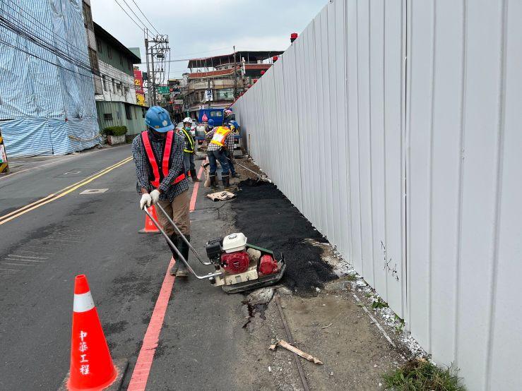 0423-圍籬施作、臨時排水工程、污水工程及管理維護(路面修補/垃圾清理)