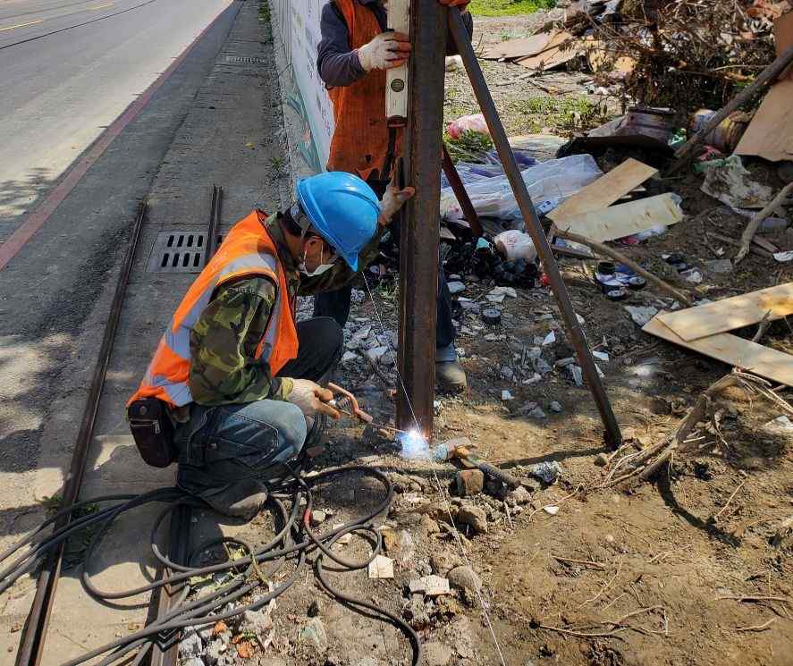 0426-圍籬施作、B8類廢棄物出運管制、B8類廢棄物會磅及管理維護(台電用護欄)