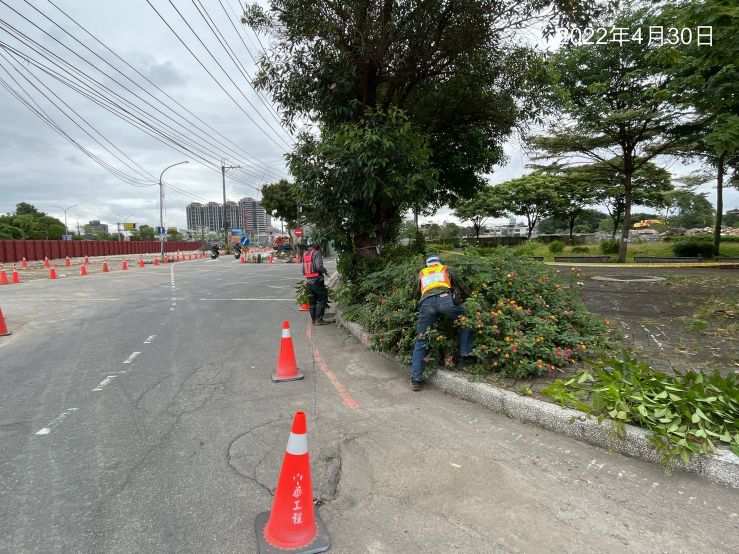 0430-圍籬施作、臨時排水工程、整地土方工程及管理維護(路樹修剪)