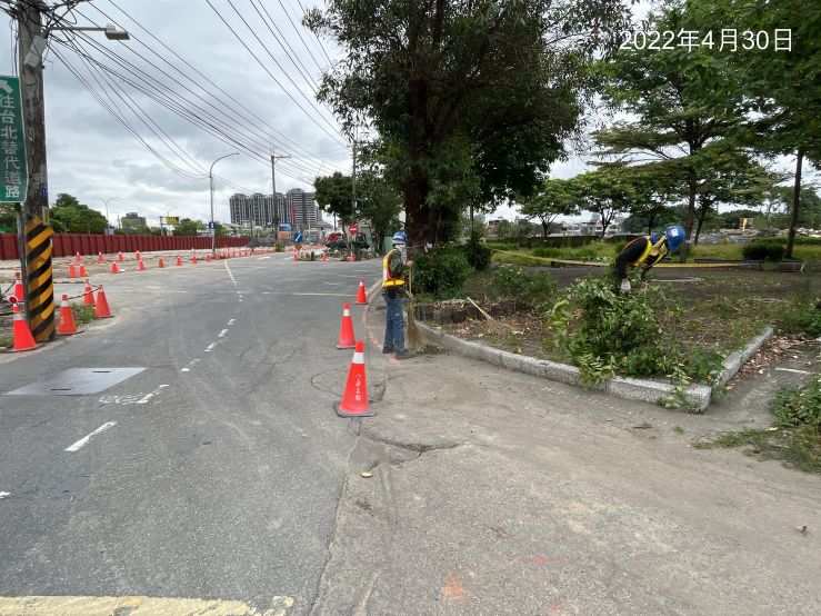 0430-圍籬施作、臨時排水工程、整地土方工程及管理維護(路樹修剪)