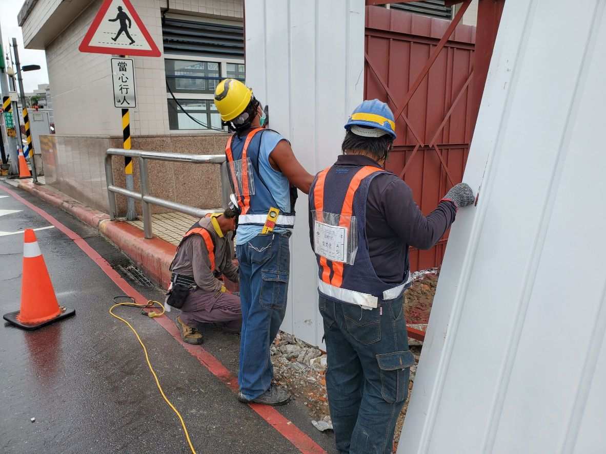 0508-圍籬施作、臨時排水工程及整地土方工程