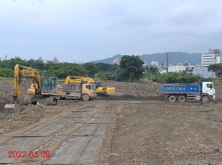 0508-圍籬施作、臨時排水工程及整地土方工程