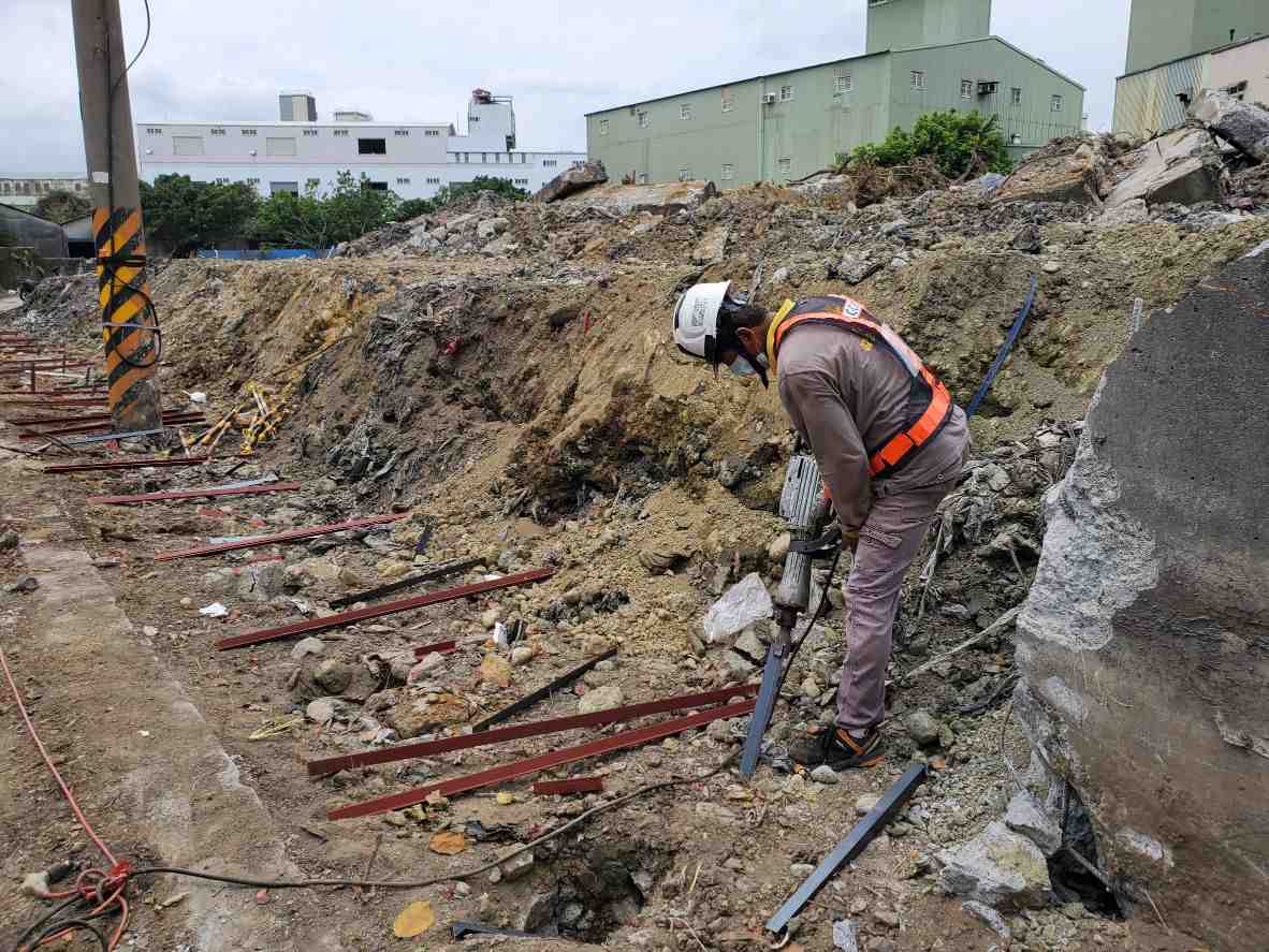 0509-圍籬施作、臨時排水工程、整地土方工程及有價料會磅