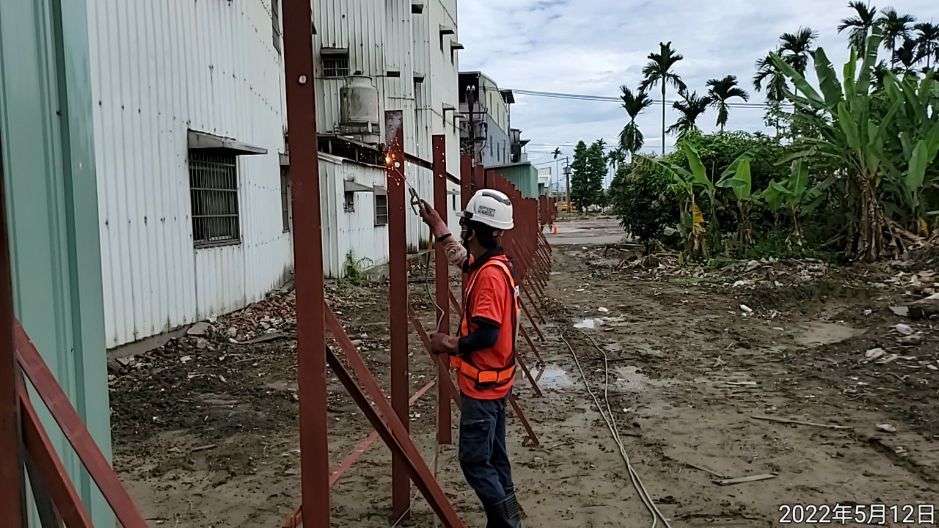 0512- 建物拆除、圍籬施作、臨時排水工程、整地土方工程、污水工程及管理維護(路面清洗)