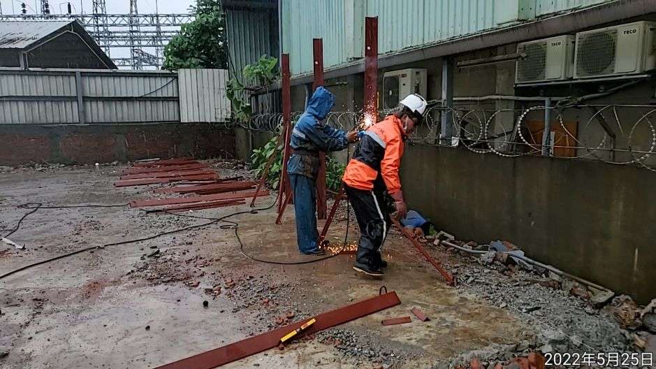 0525-建物拆除、圍籬施作、整地土方工程、污水工程及管理維護(帆布覆蓋)