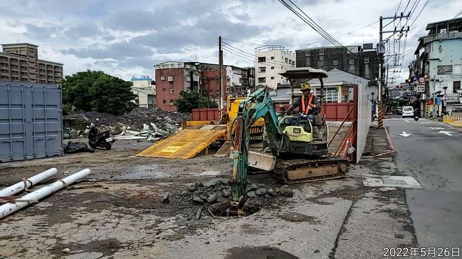 0526-圍籬施作、臨時排水工程、污水工程及管理維護(水溝清理/路樹處理)