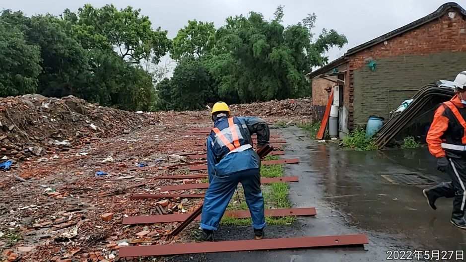 0527-圍籬施作、B8類廢棄物出運管制、臨時排水工程、整地土方工程、污水工程及管理維護(引孔排水)