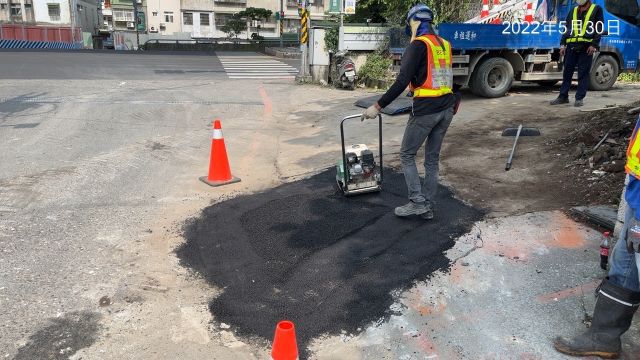 0530-建物拆除、圍籬施作、B8類廢棄物會磅、整地土方工程、污水工程及管理維護(路面修補/樹木修枝/保護藥劑)