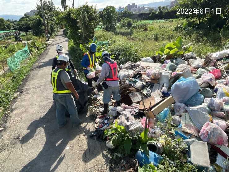 0601-建物拆除、圍籬施作、B8類廢棄物會磅、整地土方工程、中正路457巷臨時停車場及管理維護(路面清理/垃圾清除/防護措施)