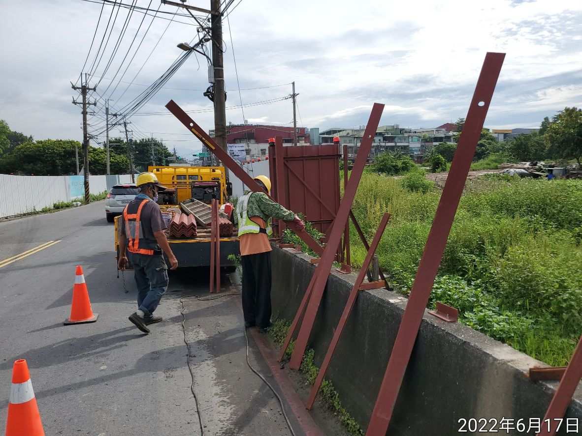 0617-圍籬施作、B8類廢棄物會磅、整地土方工程、污水工程及管理維護(廢棄物運棄/垃圾清理/排水溝修補)