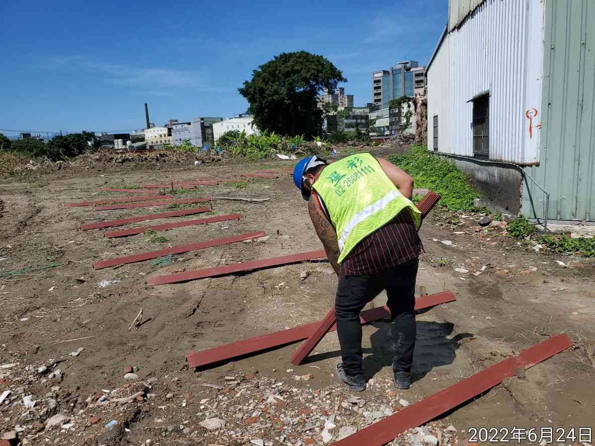 0624-圍籬施作、B8類廢棄物會磅、整地土方工程、污水工程及管理維護(路面清洗/路面修補/雜草清除)