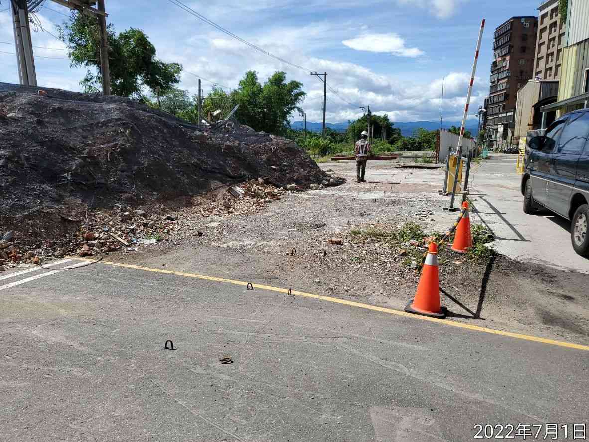 0701-拆除工程、圍籬施作、B8類廢棄物會磅、整地土方工程、污水工程及管理維護(工區道路清洗)