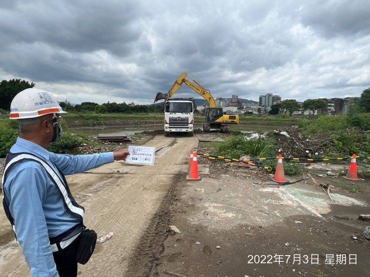 0703-整地土方工程、臨時排水工程及污水工程管理維護(水溝蓋板更換)