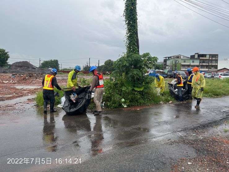 0705-整地土方工程、臨時排水工程、圍籬施作、污水工程及管理維護(排水溝清理/垃圾清運/驟雨前-清檢人孔)