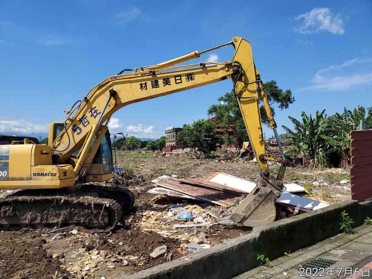 0706-整地土方工程、臨時排水工程、圍籬施作、污水工程及管理維護(路面修補/雜草處理/垃圾清運/路樹修剪)