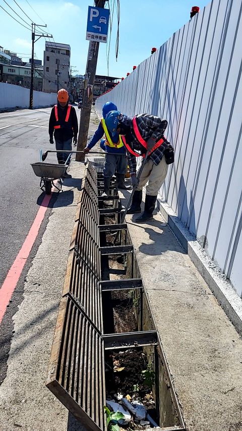 0721-整地土方工程、圍籬施作、臨時排水工程、污水工程、工地即時影像監控系統工程及管理維護(排水溝清理)