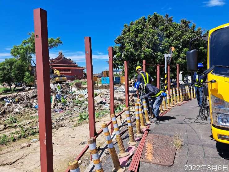 0806-整地土方工程、圍籬施作、臨時排水工程、污水工程及管理維護(路面灑水/欄杆圍網/滯洪池抽排水/圍籬防塵網/雜草清理)/監視器測試