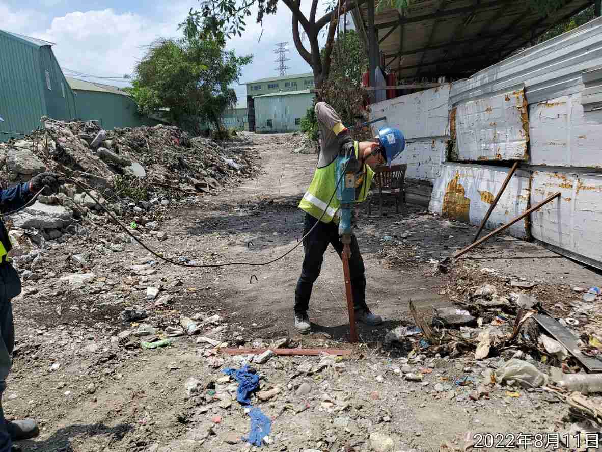 0811-整地土方工程、臨時排水工程、圍籬施作、污水工程及管理維護(雜草處理/溝蓋修補)