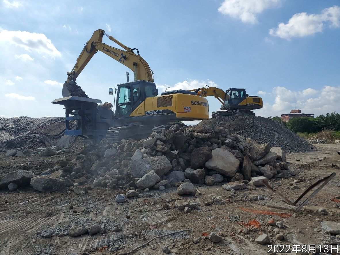 0813-整地土方工程、臨時排水工程、圍籬施作、污水工程及管理維護(路口封閉/排水溝清理/路面灑水)