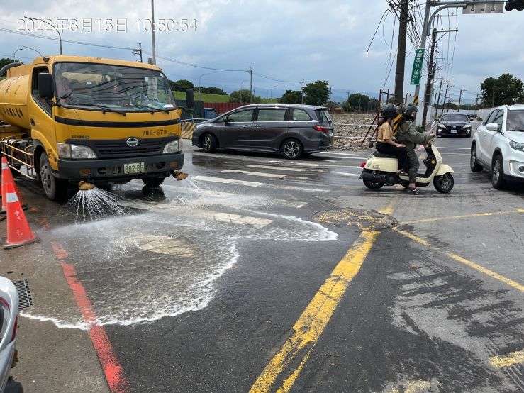 0815-建物拆除、整地土方工程、臨時排水工程、圍籬施作、污水工程及管理維護(張貼牌面/垃圾清理/路面清洗/排水溝清理)