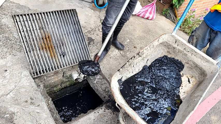 0823-整地土方工程、臨時排水工程、圍籬施作、污水工程及管理維護(防塵網覆蓋/排水溝清理/路面灑水)