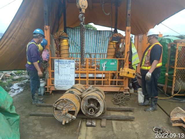 0913-整地土方工程、污水工程及管理維護(滯洪池抽水/張貼告示牌/第一階段交維改道說明)