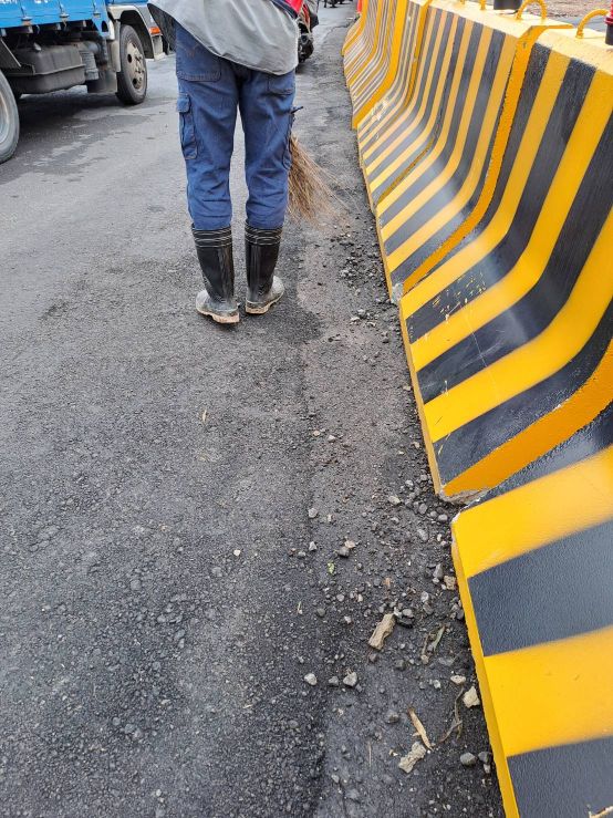 1018-整地土方工程、污水工程及管理維護(路面清理)