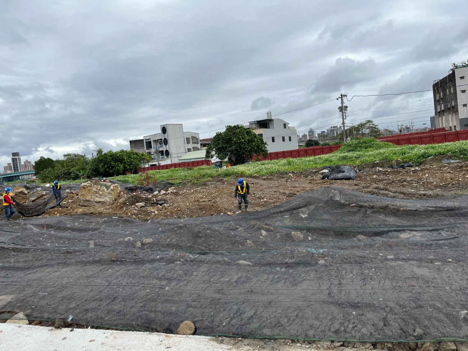 0115-整地土方工程、道路工程及管理維護(拉門固定/防塵網覆蓋)