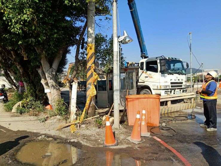 0213-整地土方工程、道路工程、污水工程及管理維護(路面修補)