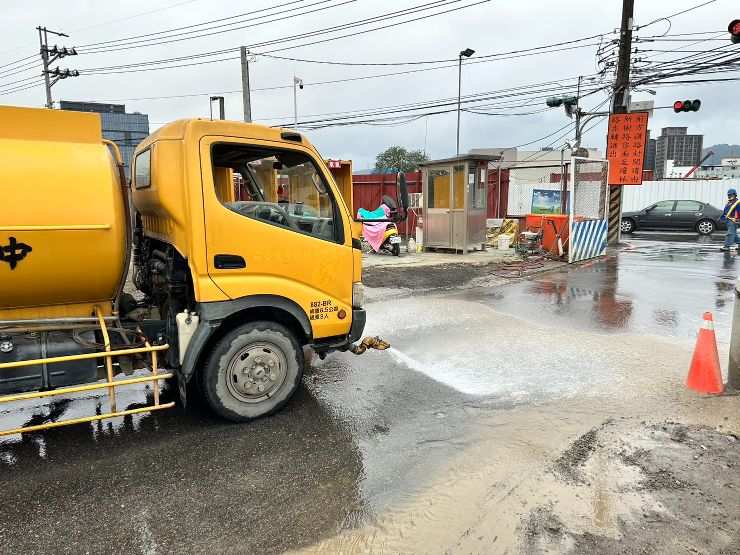 0330-整地土方工程、道路工程、排水工程、污水工程及管理維護(工區灑水清掃)