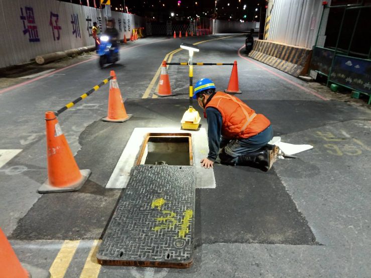 0401-整地土方工程、道路工程、排水工程、污水工程及管理維護(新海瓦斯切換作業/臨時替代道路-裝設牌面/道路清洗) 0401-整地土方工程、道路工程、排水工程、污水工程及管理維護(新海瓦斯切換作業/臨時替代道路-裝設牌面/道路清洗)