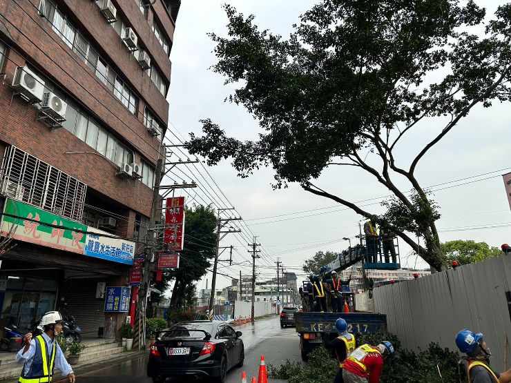 0406-整地土方工程、道路工程、排水工程、污水工程及管理維護(道路突枝修剪)