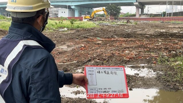 0422-整地土方工程、道路工程、排水工程、污水工程及管理維護(警示燈裝設) 0422-整地土方工程、道路工程、排水工程、污水工程及管理維護(警示燈裝設)