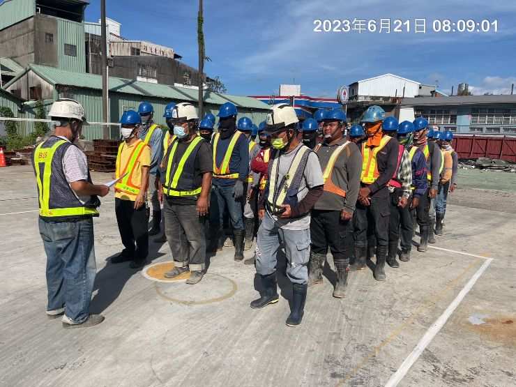 0621-整地土方工程、道路工程、排水工程、汙水工程、共管工程及管理維護、B8類廢棄物(勤前教育/路面清洗) 0621-整地土方工程、道路工程、排水工程、汙水工程、共管工程及管理維護、B8類廢棄物(勤前教育/路面清洗)