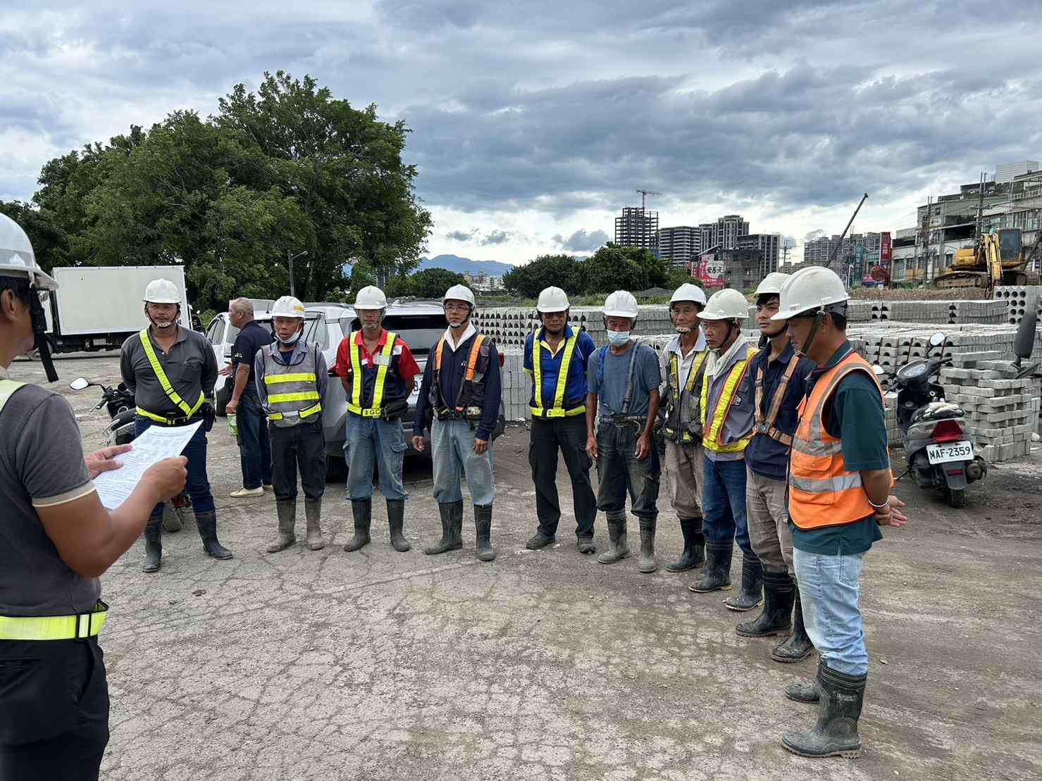 0805-整地土方工程、道路工程、排水工程、汙水工程、共管工程及管理維護(勤前教育)