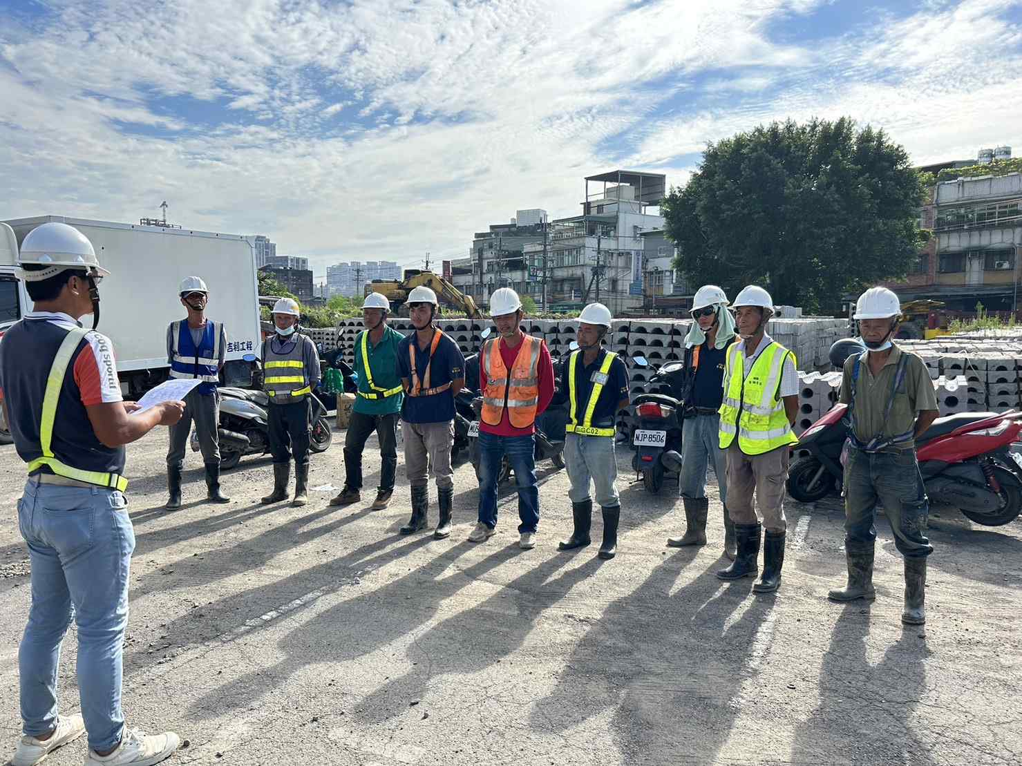 0823-整地土方工程、道路工程、排水工程、汙水工程、共管工程及管理維護(勤前教育)