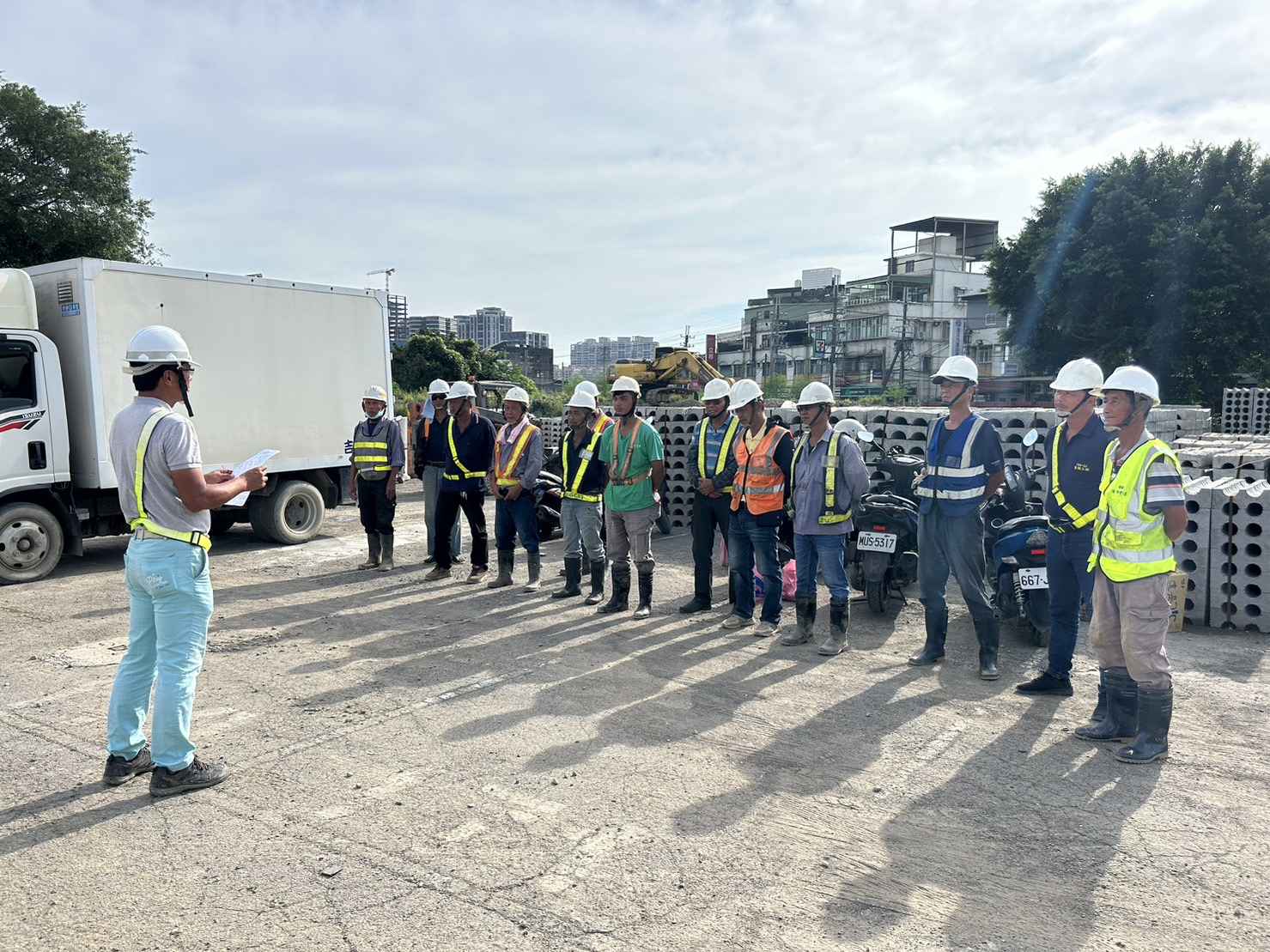 0824-整地土方工程、道路工程、排水工程、汙水工程、共管工程及管理維護(勤前教育)