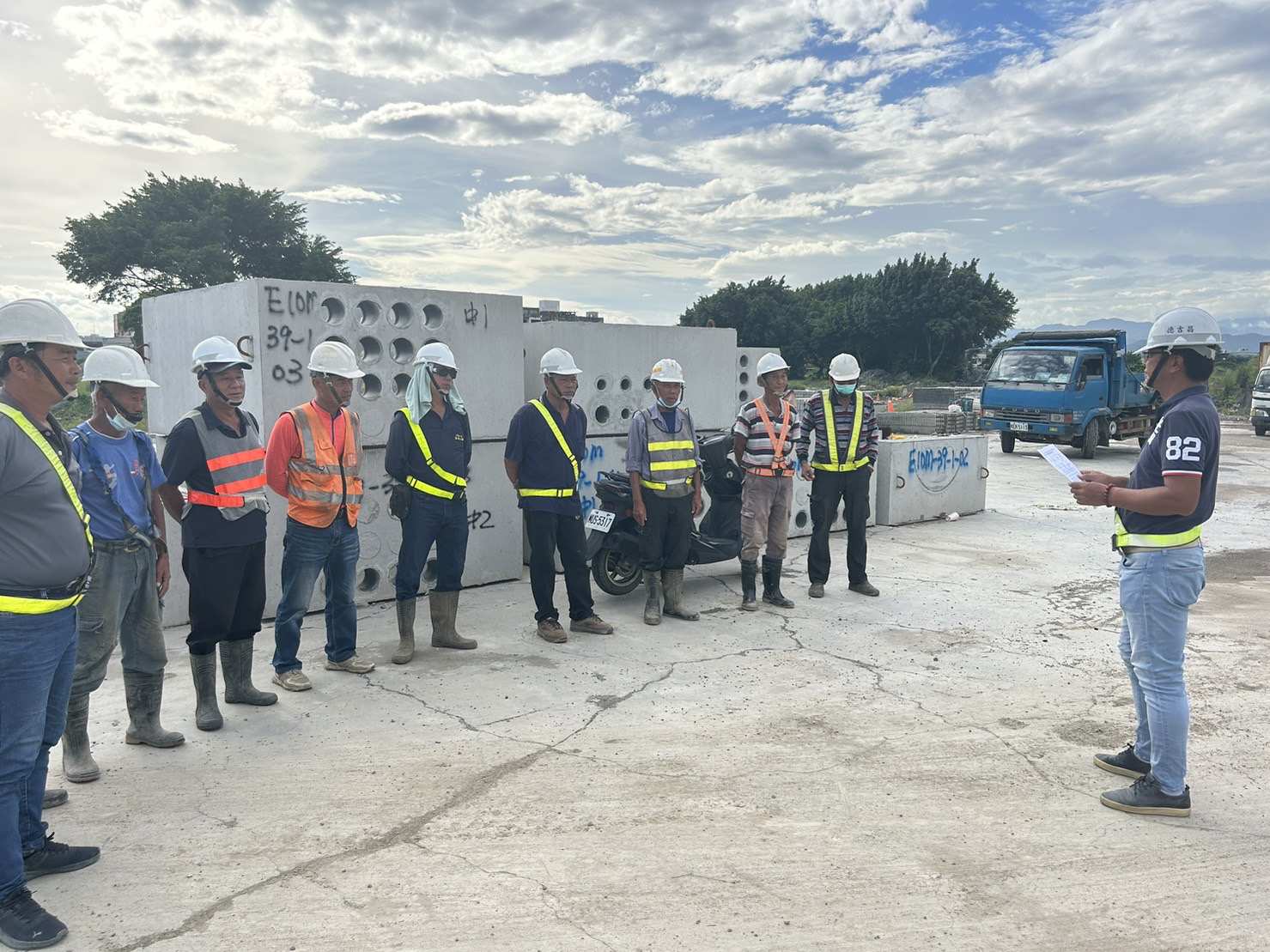 0905-整地土方工程、道路工程、排水工程、汙水工程、共管工程及管理維護(勤前教育/路面清洗) 0905-整地土方工程、道路工程、排水工程、汙水工程、共管工程及管理維護(勤前教育/路面清洗)