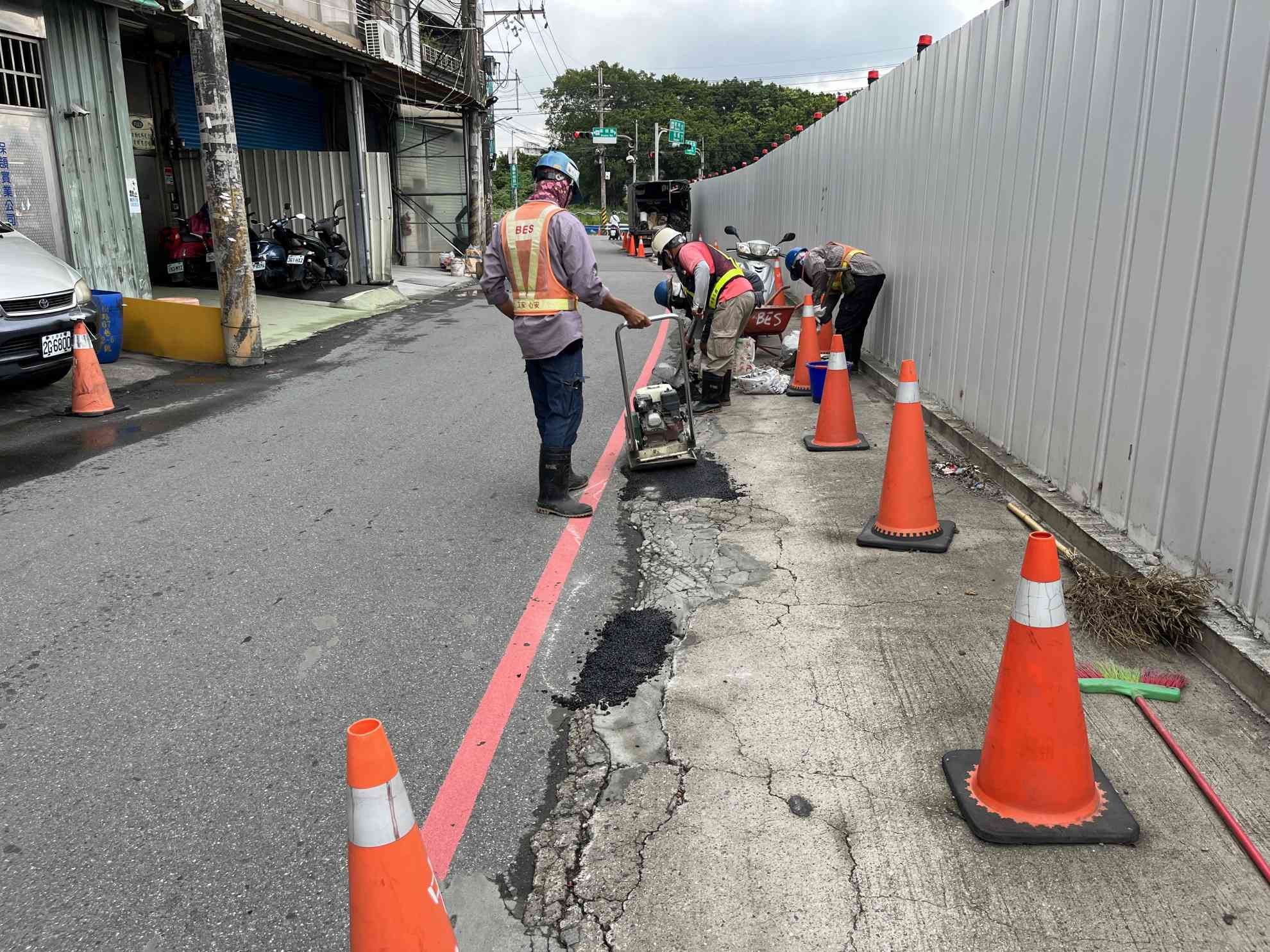 1002-整地土方工程、道路工程、排水工程、污水工程、共管工程及管理維護(勤前教育)