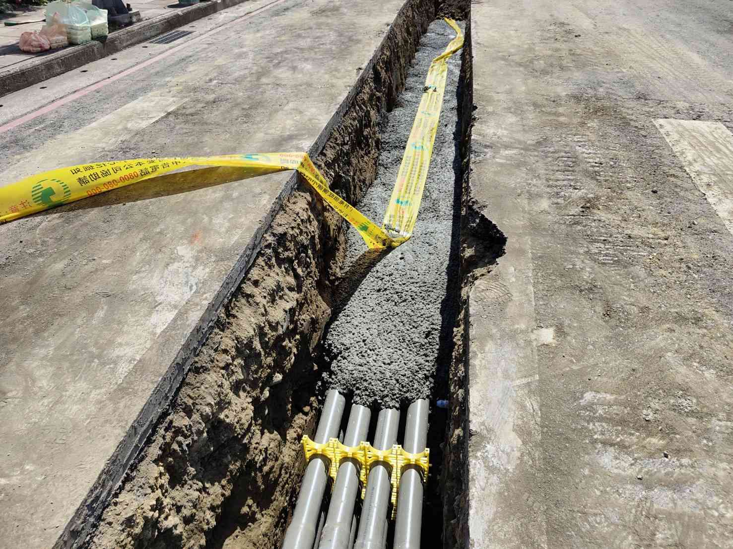 1018-整地土方工程、道路工程、排水工程、污水工程、共管工程及管理維護(勤前教育/便道抑塵清理/路面清洗/中華電信管遷) 1018-整地土方工程、道路工程、排水工程、污水工程、共管工程及管理維護(勤前教育/便道抑塵清理/路面清洗/中華電信管遷)
